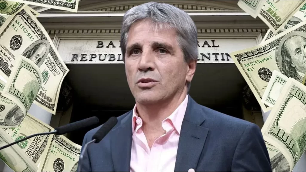 Una guarida fiscal para atraer dólares «de donde sea»/Desregulación e incentivos al uso de dólares no declarados, propuesta de Caputo 