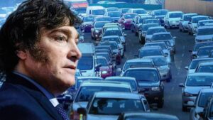 PONDRÁ EN CRISIS LA INDUSTRIA AUTOMOTRIZ ARGENTINA/Milei prefiere los autos de afuera