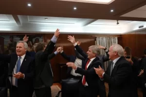 La crisis del «Corralón» y el riesgo Milei/La debilidad y la derrota de los Golden Boys de Hacienda a manos del mercado