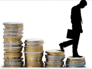 El deterioro del salario mínimo: en diez años se redujo a la mitad
