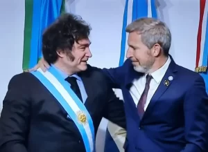 Milei le giró $220.000 millones a Frigerio tras el apoyo de Entre Ríos al Presupuesto