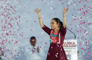 Siete años de la izquierda en México: ¿qué ha cambiado con los gobiernos de AMLO y Sheinbaum?