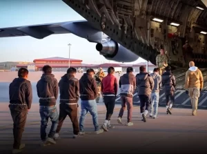 ARGENTINA SUCURSAL DE TRUMP/Milei negocia para recibir inmigrantes de otras nacionalidades deportados por Trump