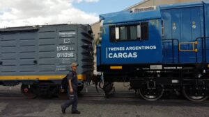 La recuperación del tren o un negocio para pocos/Dos proyectos de privatización y una alternativa en beneficio de pasajeros y pymes