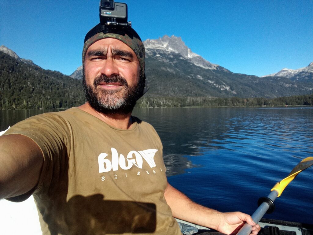 Entrevista a Camilo Gómez Montero: “Puse la cámara donde el poder quería silencio”