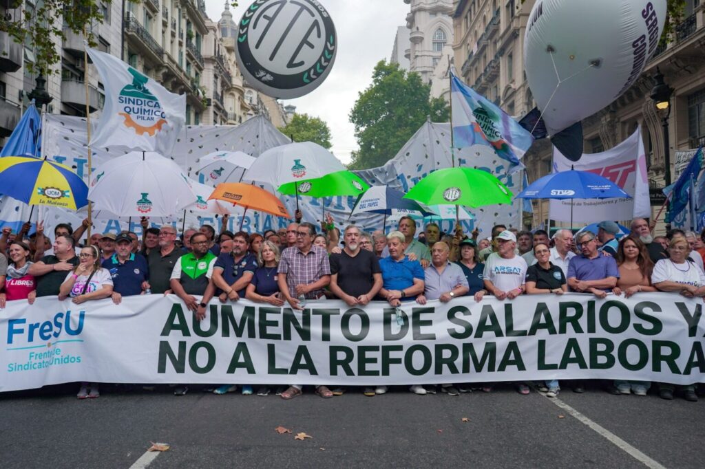 Aunque la CGT no convocó, más de cien gremios marcharán al Congreso cuando se vote la reforma laboral