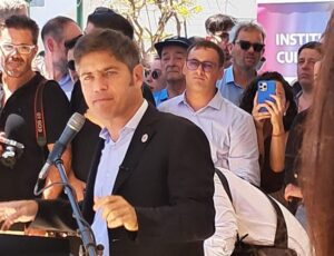 “Tenemos un Gobierno nacional enfermo”: Kicillof cargó contra Milei tras el cierre de FATE/¿Dónde van a encontrar trabajado los despedidos?, se preguntó el gobernador.