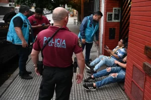 Adorni presentó proyectos en CABA: Ley Antimigratoria, penas para trapitos y quita de pauta