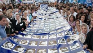 A 50 años del golpe, una masiva marcha llegará a Plaza de Mayo para “que digan dónde están”