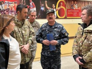 El Gobierno aumentará el presupuesto de las FFAA, pero “no hay plata” para Discapacidad ni Universidades