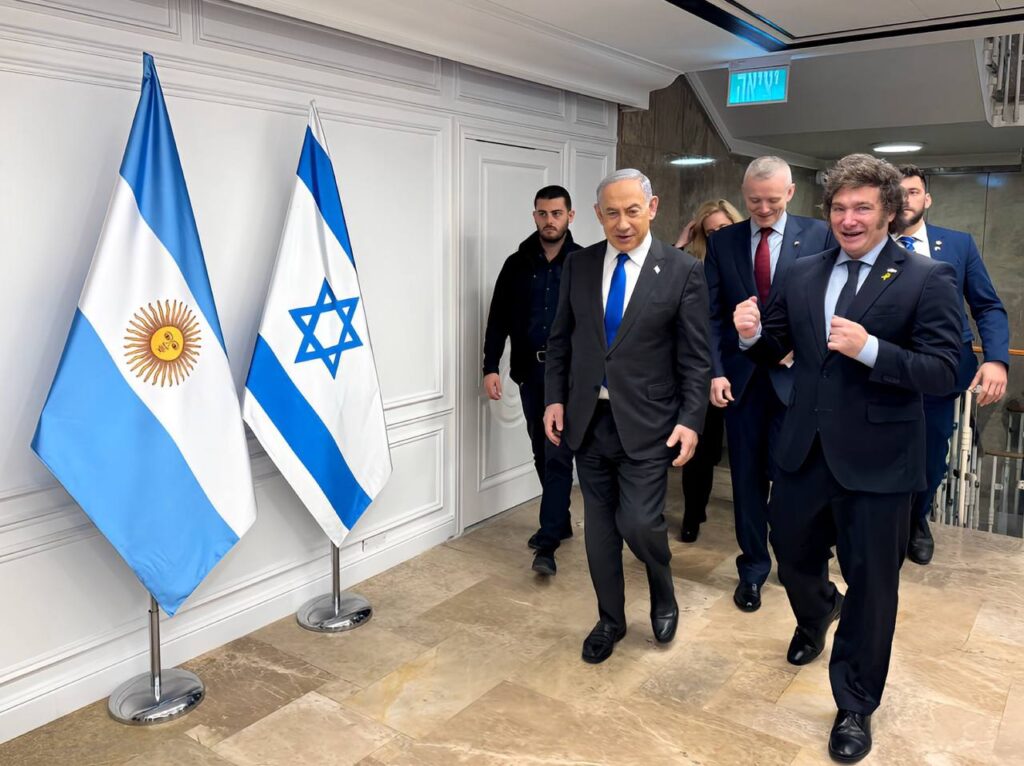 Entre Jerusalén y el FMI: Argentina como enclave en la guerra del eje Estados Unidos–Israel