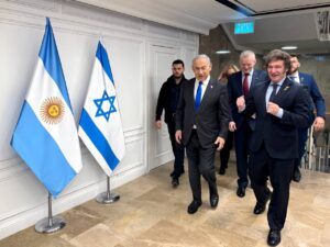 Entre Jerusalén y el FMI: Argentina como enclave en la guerra del eje Estados Unidos–Israel