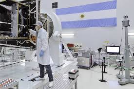 Un país sin ciencia: la inversión en el sector perfora el mínimo histórico y llega a apenas el 0,14% del PBI