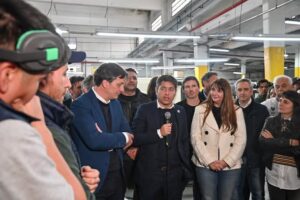 Correa, sobre el Primer Congreso Bonaerense del Trabajo: «Es empezar a pensar cómo salimos, pero desde la mirada del trabajador y qué podemos proyectar en términos federales para el futuro»/Cierra el encuentro Kicillof