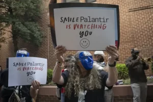 Yo frente a PALANTIR y su república tecnototalitaria