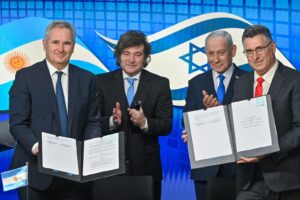 Cumbre de los Acuerdos de Isaac en Buenos Aires: la institucionalización de una nueva arquitectura regional