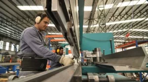 Las Pymes advierten que peligra el pago de salarios y aguinaldo por la morosidad y la caída de ventas