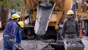 Industria y construcción volvieron a terreno negativo en abril