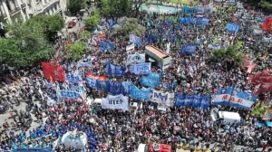 CGT, CTAs y UTEP lanzan plan de lucha escalonado contra el modelo de Milei, preparando el paro general