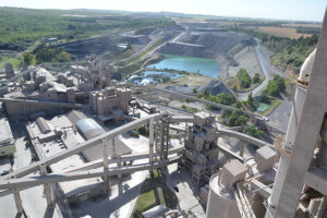 En Olavarría, las mineras aceleran los despidos ante el colapso de la construcción