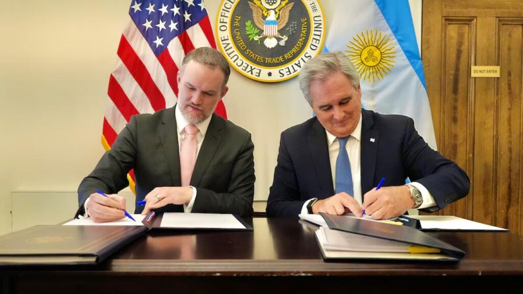Verónica Sforzin: «El 70% de la información del Estado nacional argentino está almacenada en centros de procesamiento de datos de Estados Unidos»