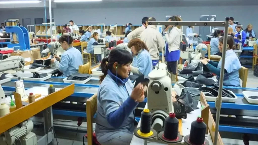 Cierra la última fábrica de Nike y Adidas en Argentina y deja a 150 trabajadores en la calle
