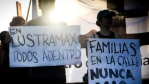 La mayorista Lustramax ofrece pagar indemnizaciones con papel higiénico y rollos de cocina