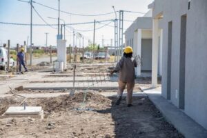 MOTOR COOPERATIVA/ Capacitarán a trabajadores para nuevas obras habitacionales
