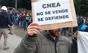 El Gobierno lanzó un plan de retiros voluntarios para expulsar a 2.800 técnicos e ingenieros del sector nuclear