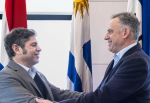 Kicillof se reunió con el presidente Yamandú Orsi en Montevideo y cerró acuerdos de cooperación