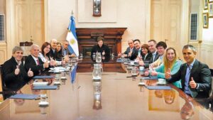 El patrimonio de Milei y sus funcionarios triplicó la inflación y subió hasta 200% en 2025