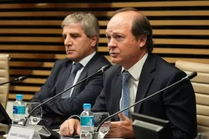 Caputo empieza a bajar los cuadros