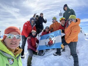 Desde las cumbres: soberanía frente al poder anglosionista