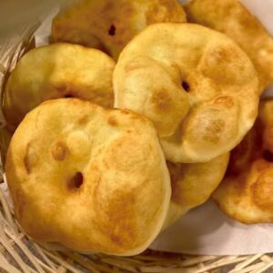 MOTOR ECONÓMICO INVITA/ CON AROMA A TORTA FRITA Y MÚSICA EN VIVO SE ENCIENDEN LOS 112 AÑOS DE CROTO, EL PEQUEÑO PUEBLO RURAL DE TAPALQUE