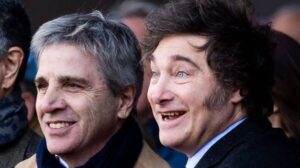 “Nos empujan a un nuevo default”
